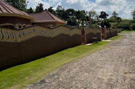 4 Bedrooms 3 Bathrooms, House for Sale in Mandeville