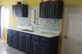 2 Bedrooms 1 Bathrooms, House for Sale in Spanish Town