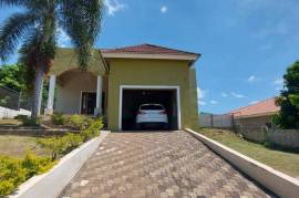 2 Bedrooms 1 Bathrooms, House for Sale in Spanish Town