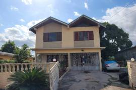 6 Bedrooms 4 Bathrooms, House for Sale in Spanish Town