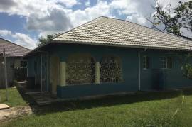 3 Bedrooms 2 Bathrooms, House for Sale in Denbigh