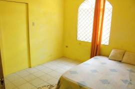 5 Bedrooms 4 Bathrooms, House for Sale in Spanish Town