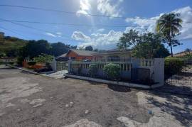 3 Bedrooms 1 Bathrooms, House for Sale in Spanish Town