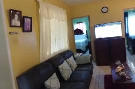 3 Bedrooms 1 Bathrooms, House for Sale in Kingston 9