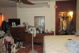 5 Bedrooms 3 Bathrooms, House for Sale in Spanish Town