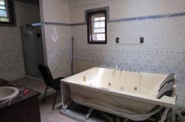 5 Bedrooms 3 Bathrooms, House for Sale in Spanish Town