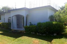 3 Bedrooms 2 Bathrooms, House for Sale in Ocho Rios