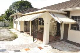 4 Bedrooms 3 Bathrooms, House for Sale in Mandeville