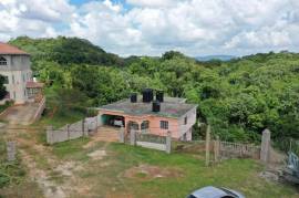 6 Bedrooms 4 Bathrooms, House for Sale in Mandeville