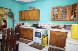 6 Bedrooms 4 Bathrooms, House for Sale in Mandeville