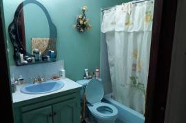 3 Bedrooms 2 Bathrooms, House for Sale in Bridgeport