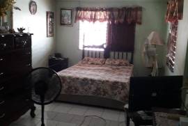 3 Bedrooms 2 Bathrooms, House for Sale in Bridgeport