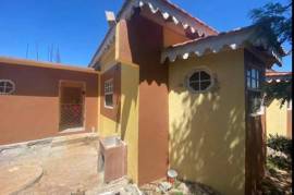 4 Bedrooms 2 Bathrooms, House for Sale in Greater Portmore