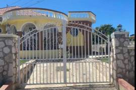 4 Bedrooms 2 Bathrooms, House for Sale in Greater Portmore