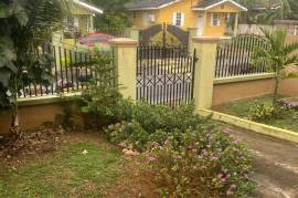 2 Bedrooms 2 Bathrooms, House for Sale in Falmouth