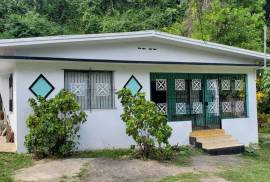 10 Bedrooms 6 Bathrooms, House for Sale in Ocho Rios