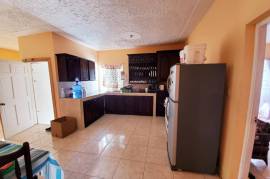 6 Bedrooms 5 Bathrooms, House for Sale in Spanish Town