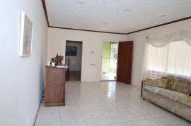 4 Bedrooms 3 Bathrooms, House for Sale in Mandeville