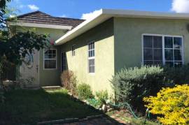 3 Bedrooms 2 Bathrooms, House for Sale in Greater Portmore