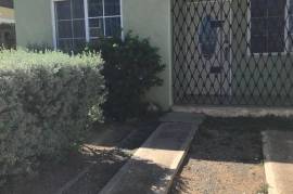 3 Bedrooms 2 Bathrooms, House for Sale in Greater Portmore