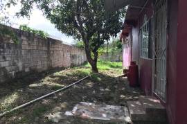 4 Bedrooms 3 Bathrooms, House for Sale in Lucea