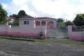 3 Bedrooms 2 Bathrooms, House for Sale in Lysons