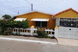 3 Bedrooms 2 Bathrooms, House for Sale in Greater Portmore