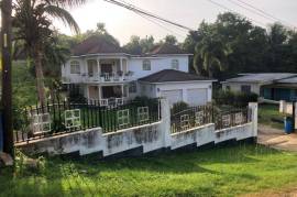 5 Bedrooms 5 Bathrooms, House for Private in Santa Cruz