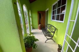 4 Bedrooms 2 Bathrooms, House for Sale in Spanish Town