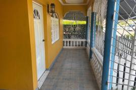 3 Bedrooms 2 Bathrooms, House for Sale in Greater Portmore