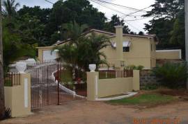 5 Bedrooms 4 Bathrooms, House for Sale in Mandeville