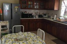 5 Bedrooms 4 Bathrooms, House for Sale in Santa Cruz