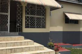 5 Bedrooms 4 Bathrooms, House for Sale in Santa Cruz