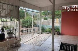 4 Bedrooms 3 Bathrooms, House for Sale in Kingston 19