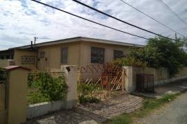 6 Bedrooms 3 Bathrooms, House for Sale in Kingston 3