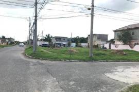 3 Bedrooms 3 Bathrooms, House for Sale in Spanish Town