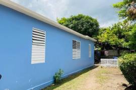 3 Bedrooms 2 Bathrooms, House for Sale in Kingston 17