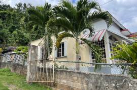 4 Bedrooms 4 Bathrooms, House for Sale in Gayle