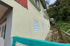 4 Bedrooms 4 Bathrooms, House for Sale in Gayle