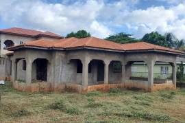 6 Bedrooms 4 Bathrooms, House for Sale in Spanish Town