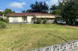 4 Bedrooms 2 Bathrooms, House for Sale in Mandeville