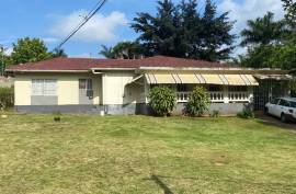 4 Bedrooms 2 Bathrooms, House for Sale in Mandeville