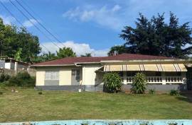 4 Bedrooms 2 Bathrooms, House for Sale in Mandeville