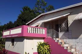 5 Bedrooms 3 Bathrooms, House for Sale in Mandeville