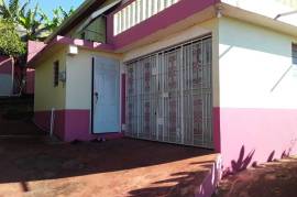 5 Bedrooms 3 Bathrooms, House for Sale in Mandeville