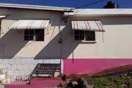 5 Bedrooms 3 Bathrooms, House for Sale in Mandeville