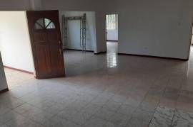 7 Bedrooms 5 Bathrooms, House for Sale in Spanish Town