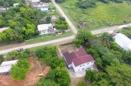 7 Bedrooms 5 Bathrooms, House for Sale in Spanish Town