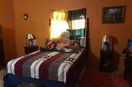 6 Bedrooms 4 Bathrooms, House for Sale in Spanish Town