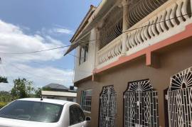 6 Bedrooms 4 Bathrooms, House for Sale in Spanish Town